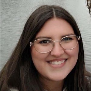 Meet your Posher, Ansley